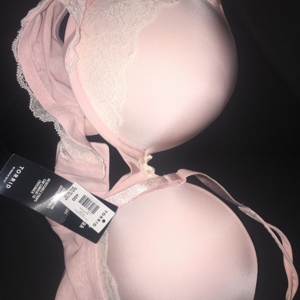 Soft Pink and white lace bra